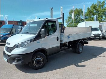 Weiß, weiß Gebraucht 2020 Iveco Daily Van | 33.980 € (Fairer Preis) - Bild 1/4