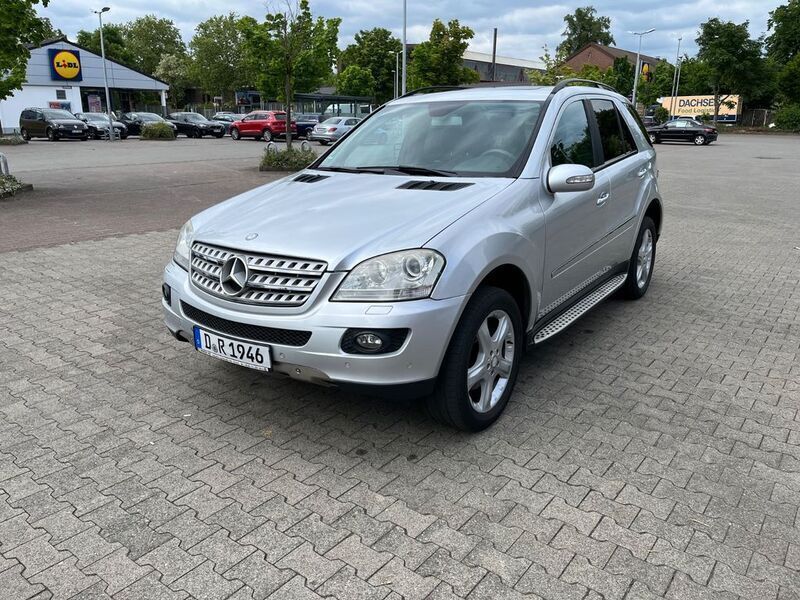 Silber Gebraucht 2008 Mercedes ML320 SUV | 7.300 € (Superpreis) - Bild 1/4