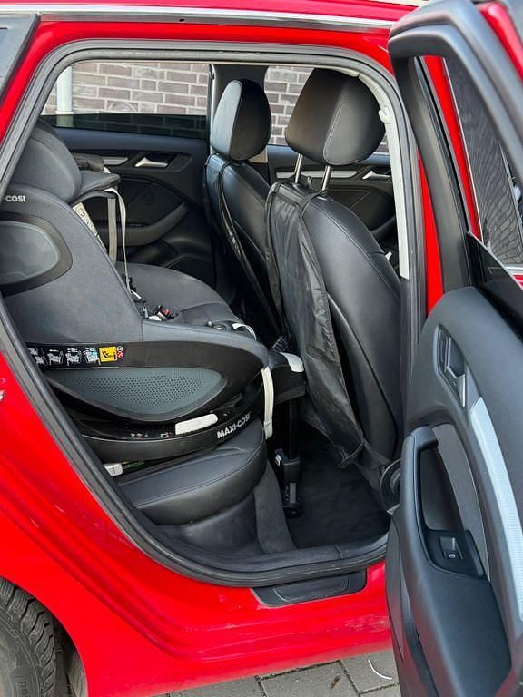 Gebraucht Audi A3 Ambiente 125 PS (91 kW) 2013 Rot Limousine