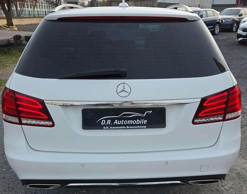 Gebraucht Mercedes E250 204 PS (150 kW) 2014 Weiß Kombi