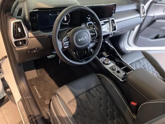 Gebraucht Kia Sorento Premium 201 PS (147 kW) 2023 Swp) snow white pearl (weiss SUV