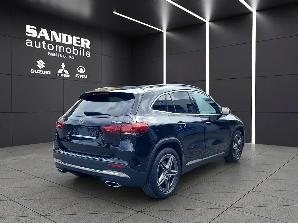 Gebraucht Mercedes GLA250 AMG line 224 PS (164 kW) 2021 Schwarz SUV