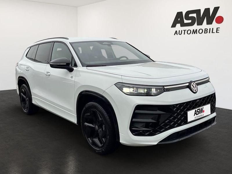 Neu VW Tayron R-line 277 PS (203 kW) 2025 Pure white uni SUV