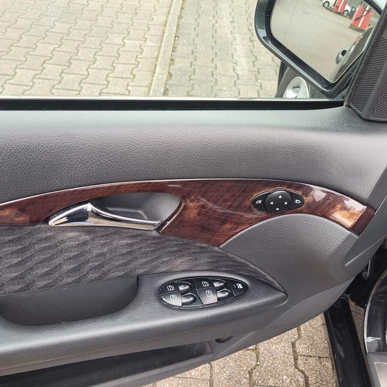 Gebraucht Mercedes 220 150 PS (110 kW) 2004 Schwarz Limousine