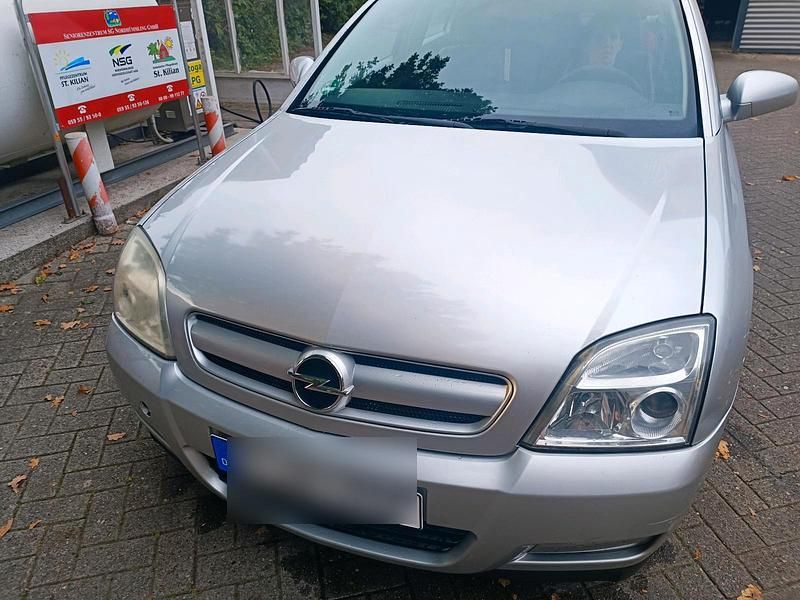 Silber Gebraucht 2004 Opel Signum Kombi | 1.900 € - Bild 1/4