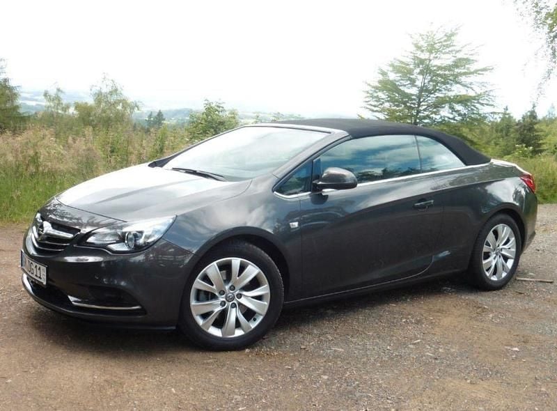 Gebraucht Opel Cascada Edition 120 PS (88 kW) 2013 Grau Cabrio