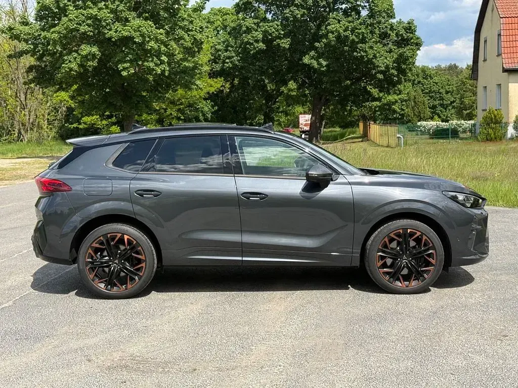 Gebraucht Cupra Terramar VZ 265 PS (194 kW) 2026 Grau SUV