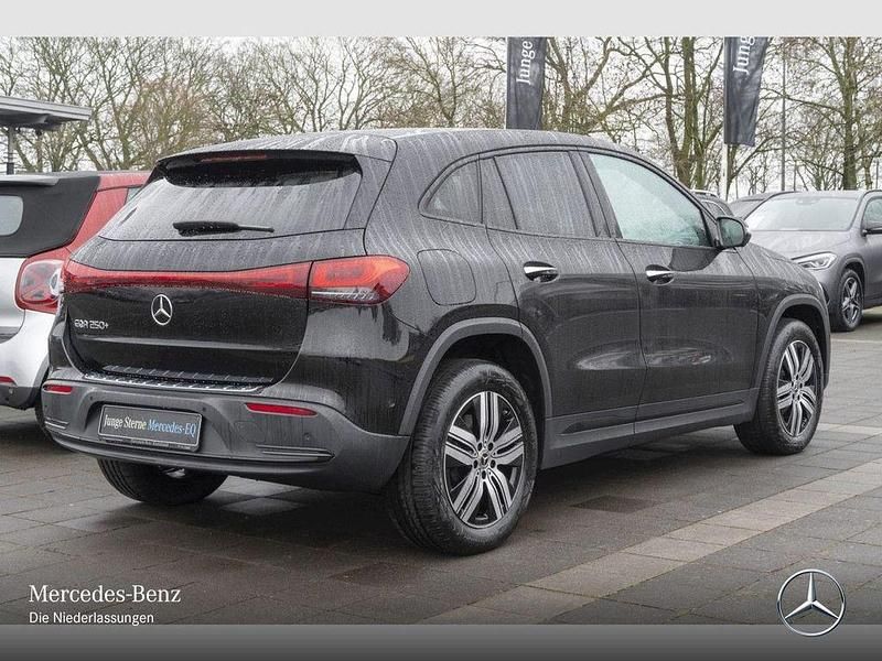 Gebraucht Mercedes EQA250+ Progressive 139 kW (190 PS) 2023 Schwarz SUV
