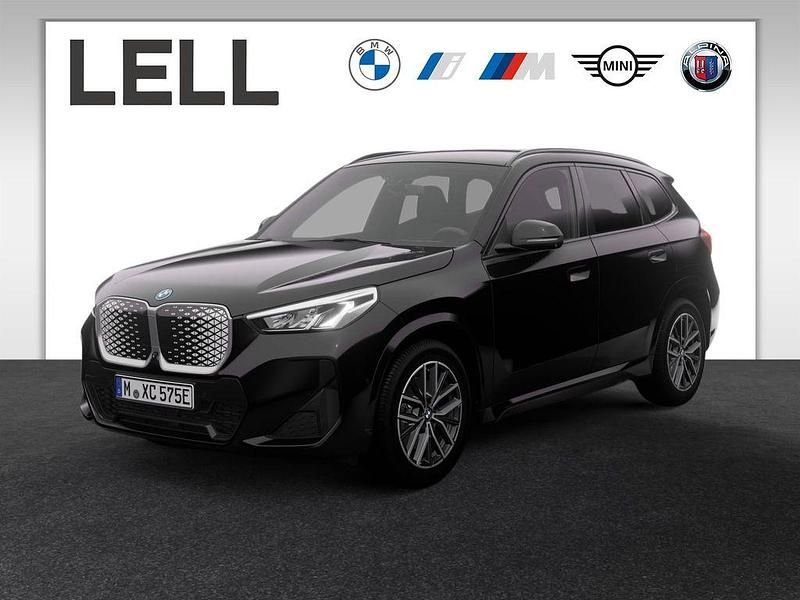 Schwarz Neu 2025 BMW iX1 M Sport SUV | 46.880 € (Superpreis) - Bild 1/4