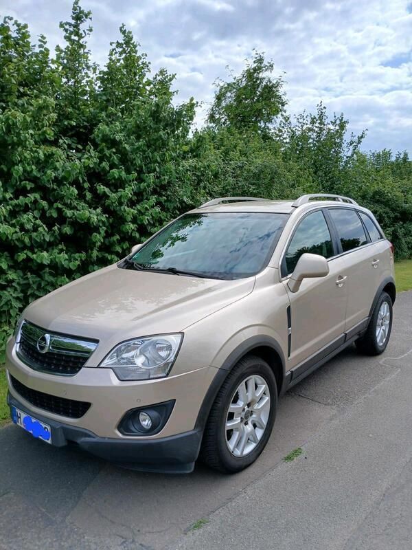 Beige Gebraucht 2011 Opel Antara Design Edition SUV | 3.950 € (Superpreis) - Bild 1/4