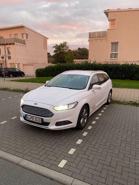 Weiß Gebraucht 2018 Ford Mondeo Business Edition Limousine | 7.500 € (Guter Preis) - Bild 1/4