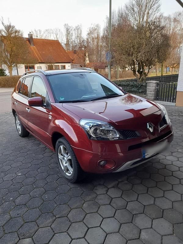 Rot Gebraucht 2011 Renault Koleos SUV | 6.999 € (Fairer Preis) - Bild 1/4