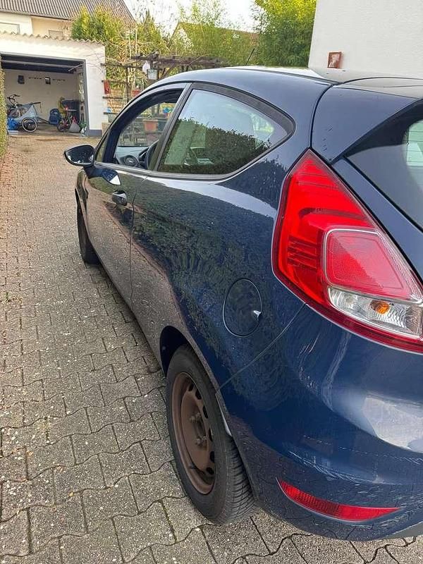 Gebraucht Ford Fiesta SYNC Edition 60 PS (44 kW) 2013 Blau Limousine