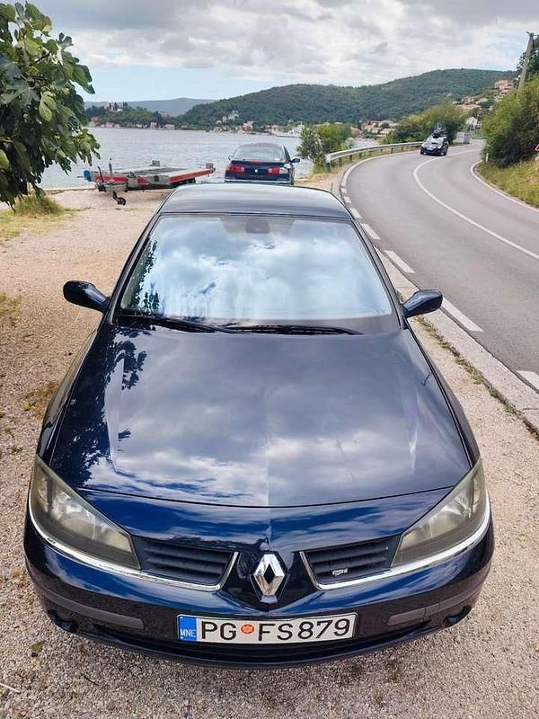 Gebraucht Renault Laguna II 111 PS (81 kW) 2006 Blau Limousine