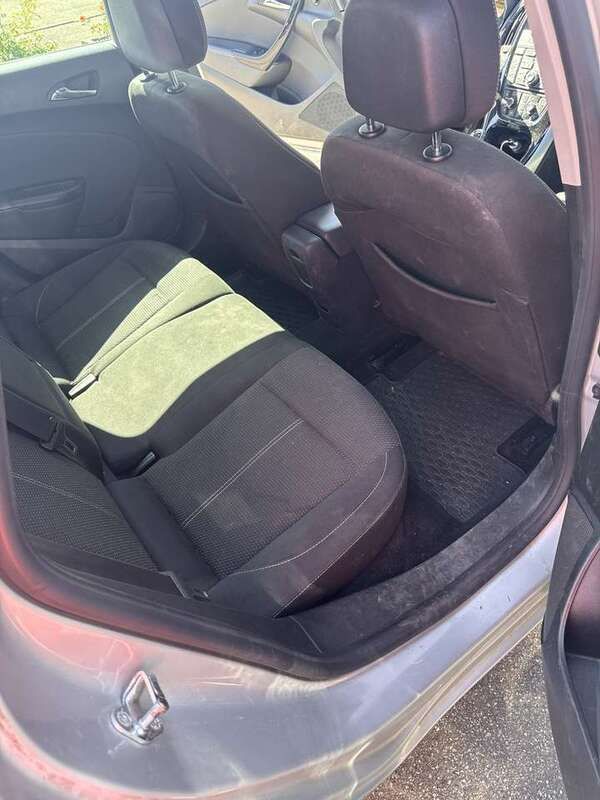 Grau Gebraucht 2015 Opel Astra Exklusiv Kombi | 4.300 € (Superpreis) - Bild 1/4
