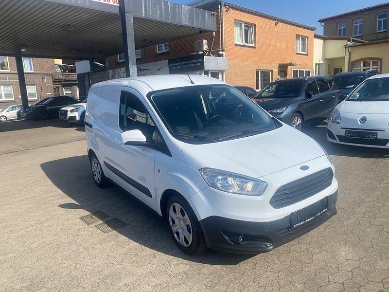 Gebraucht Ford Transit Trend 101 PS (74 kW) 2018 Weiß Van / Kleinbus