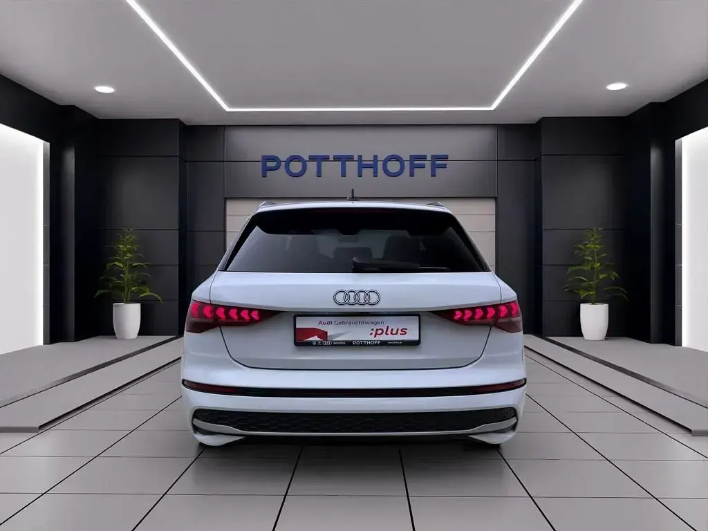 Gebraucht Audi A3 Ambiente 116 PS (85 kW) 2025 Gletscherweiß metallic Limousine