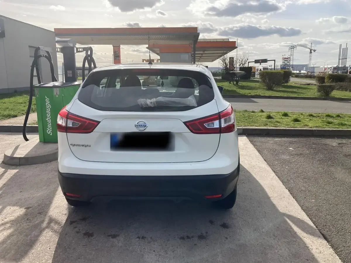 Gebraucht Nissan Qashqai 360º 116 PS (85 kW) 2016 Weiß SUV