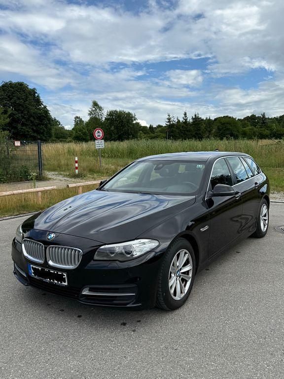 Second-hand BMW 520 Comfort Edition 184 CP (135 kW) 2013 Negru Break