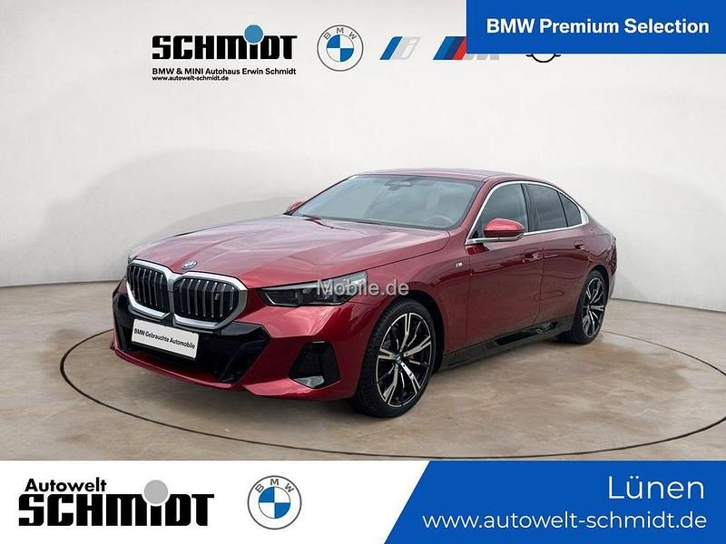 Rot Gebraucht 2024 BMW i5 M Sport Limousine | 57.490 € - Bild 1/4