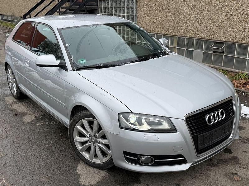 Gebraucht Audi A3 Ambition 140 PS (102 kW) 2011 Silber Kleinwagen