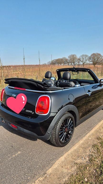 Gebraucht Mini Cooper D Cabriolet 116 PS (85 kW) 2017 Schwarz Cabrio