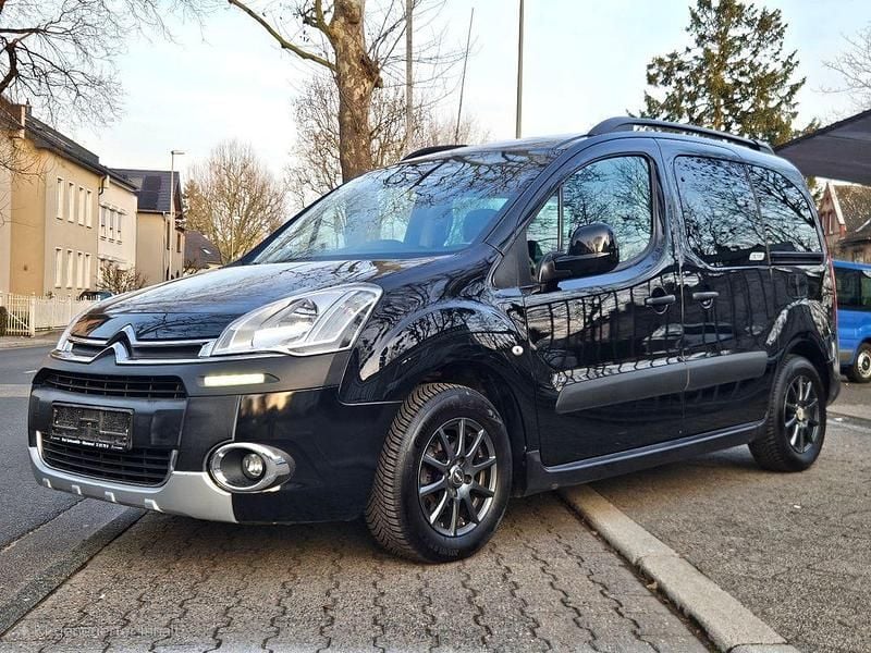 Gebraucht Citroën Berlingo XTR 114 PS (83 kW) 2015 Schwarz Van / Kleinbus