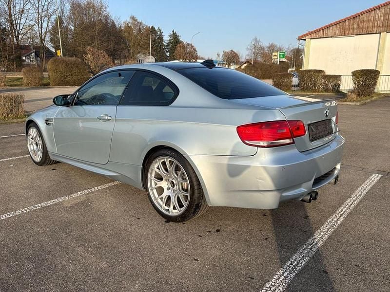 Second-hand BMW M3 Basis 420 CP (308 kW) 2007 Argintiu Coupe
