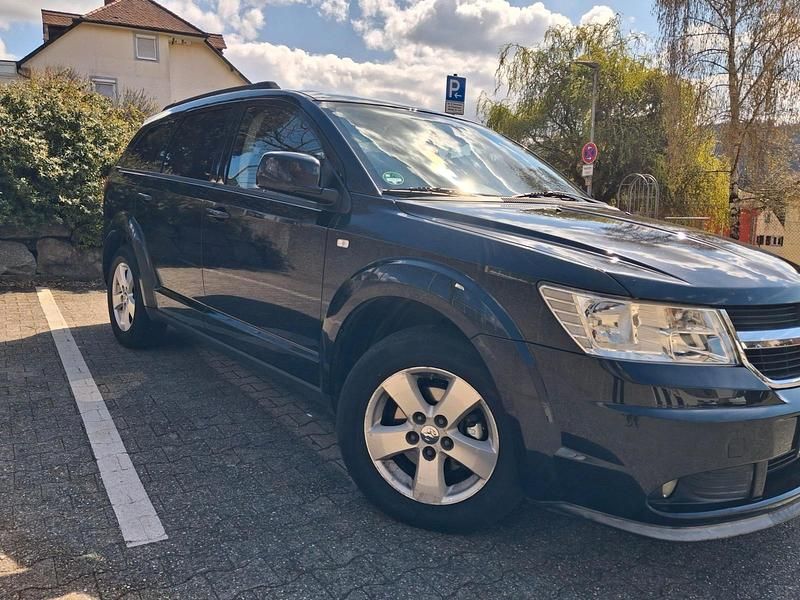 Gebraucht Dodge Journey 140 PS (102 kW) 2010 Schwarz SUV