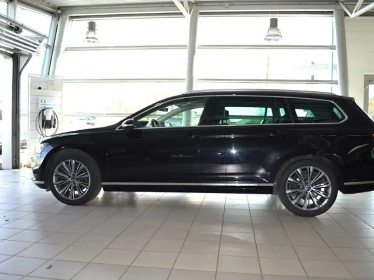 Occasion VW Passat Elegance 200 ch (147 kW) 2022 Noir Break