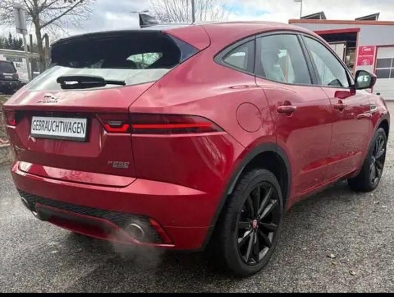 Käytetty Jaguar E-Pace R-Dynamic 249 HP (183 kW) 2018 Punainen Katumaasturi