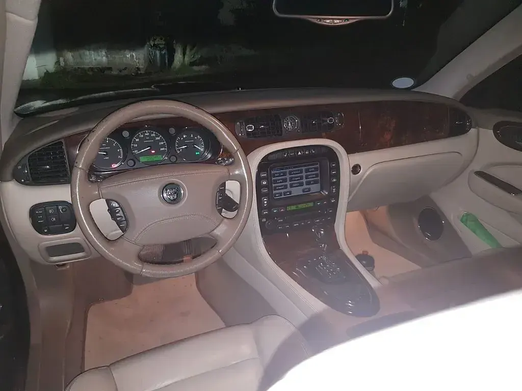 Gebraucht Jaguar XJR 396 PS (291 kW) 2003 Schwarz Limousine