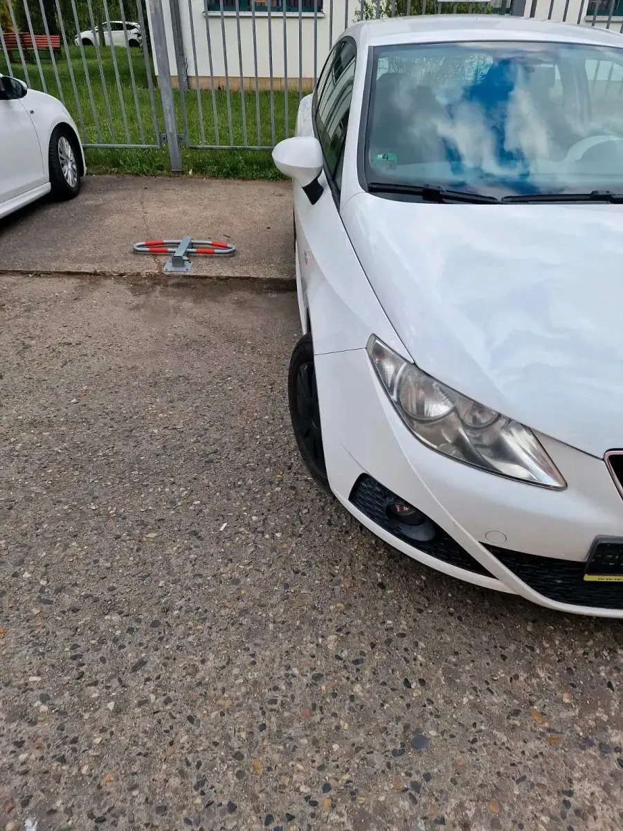Gebraucht Seat Ibiza 70 PS (51 kW) 2011 Weiß Limousine