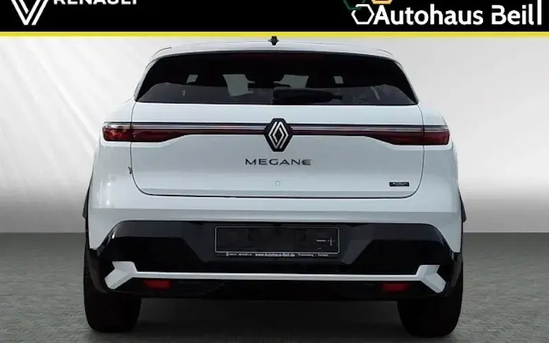 Używany Renault Megane E-Tech Techno 160 kW (218 KM) 2024 Biały Sedan/Limuzyna