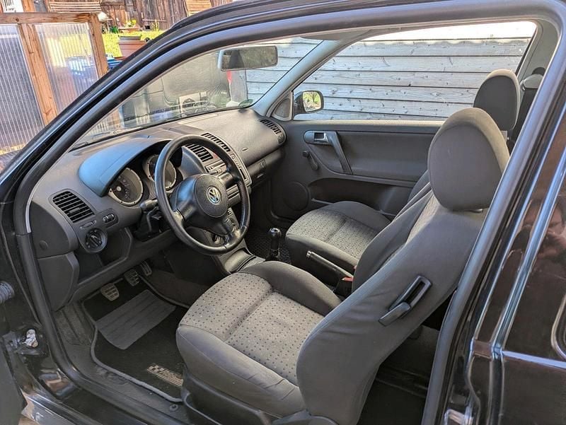 Gebraucht VW Polo 60 PS (44 kW) 2001 Schwarz Kleinwagen