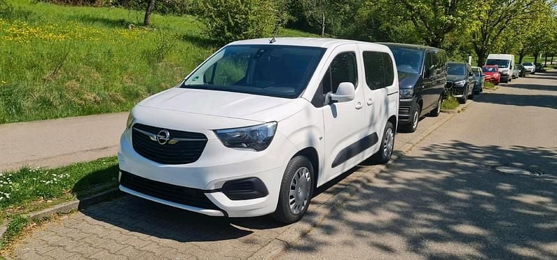 Second-hand Opel Combo Edition 110 CP (80 kW) 2019 Alb Monovolum