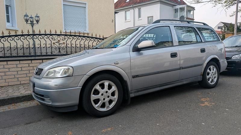 Gebraucht Opel Astra 2001 Silber Kombi