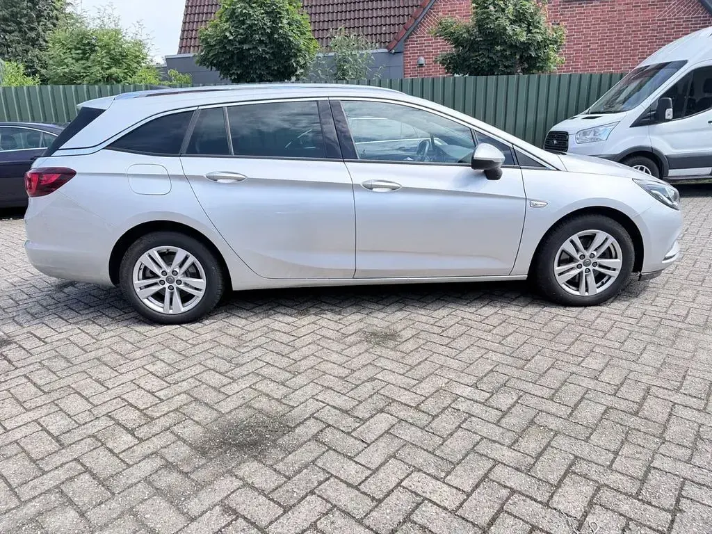 Gebraucht Opel Astra Dynamic 136 PS (100 kW) 2016 Silber Kombi