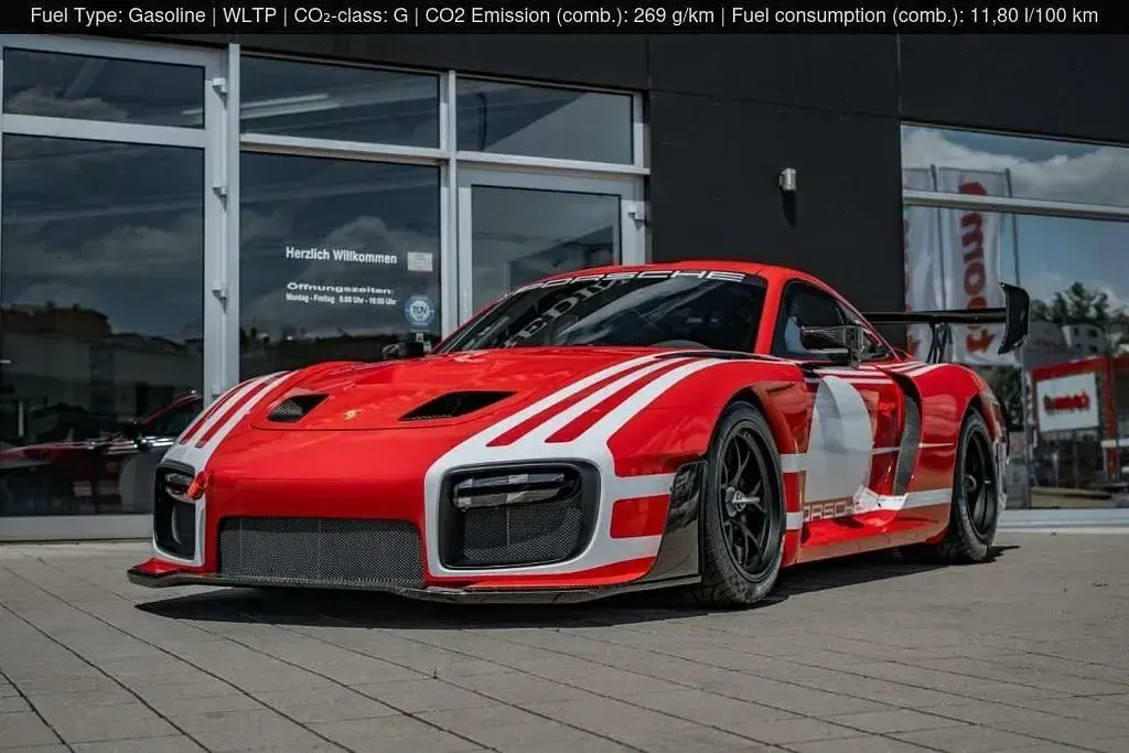 Neu Porsche 935 700 PS (514 kW) 2026 Rot Coupé