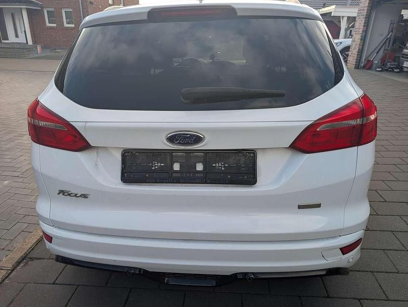 Second-hand Ford Focus ST-Line 140 CP (102 kW) 2017 Alb Break