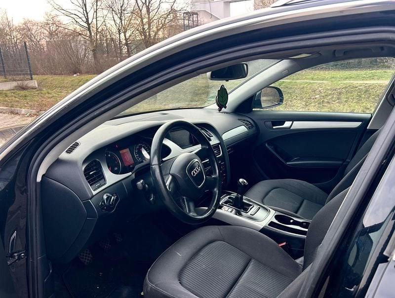 Gebraucht Audi A4 Attraction 160 PS (117 kW) 2009 Schwarz Kombi