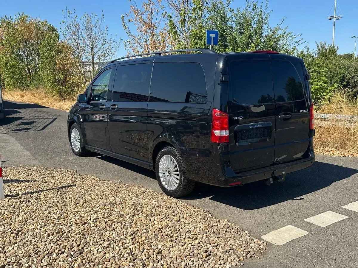 Gebraucht Mercedes Vito 190 PS (139 kW) 2019 Schwarz Van