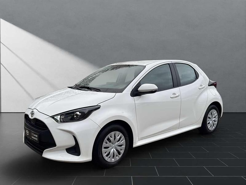 Weiß Gebraucht 2022 Toyota Yaris Touch Kleinwagen | 13.450 € (Fairer Preis) - Bild 1/4