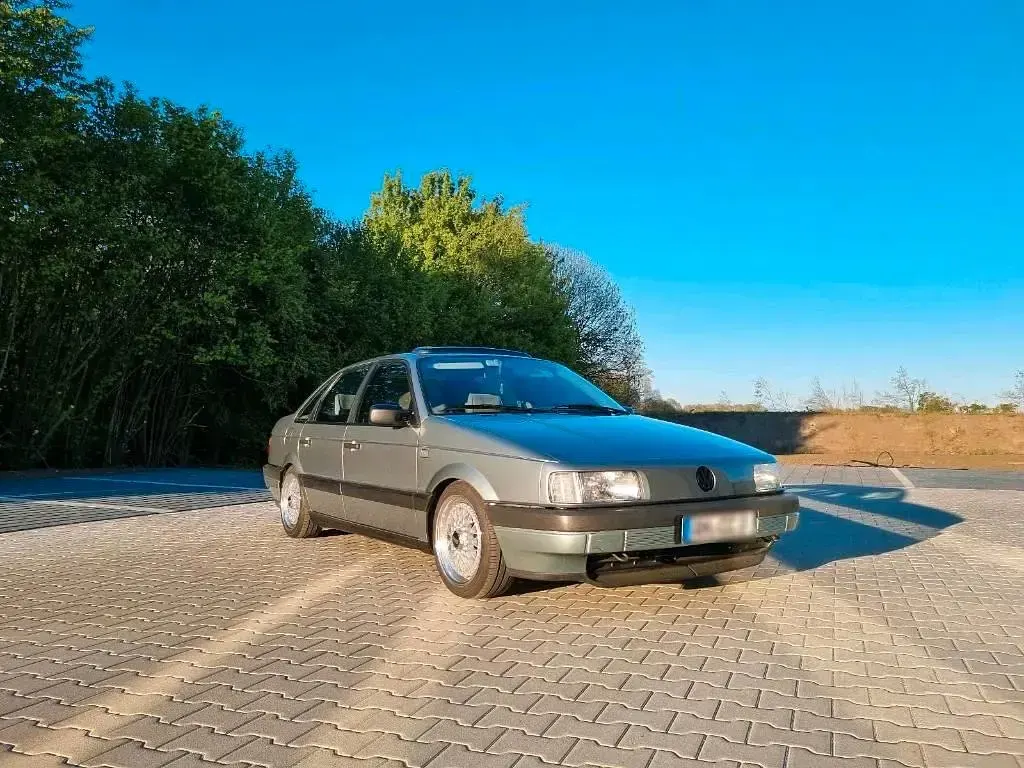 Second-hand VW Passat 90 CP (66 kW) 1988 Verde Berlinǎ