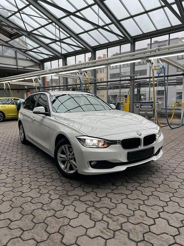 Gebraucht BMW 316 115 PS (84 kW) 2015 Weiß Kombi