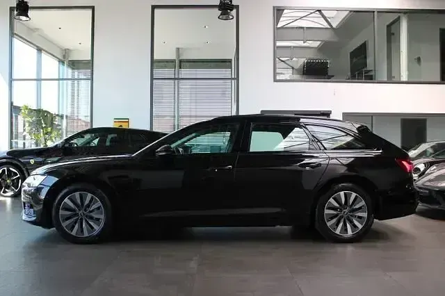 Gebraucht Audi A6 Sport 204 PS (150 kW) 2022 Schwarz Kombi