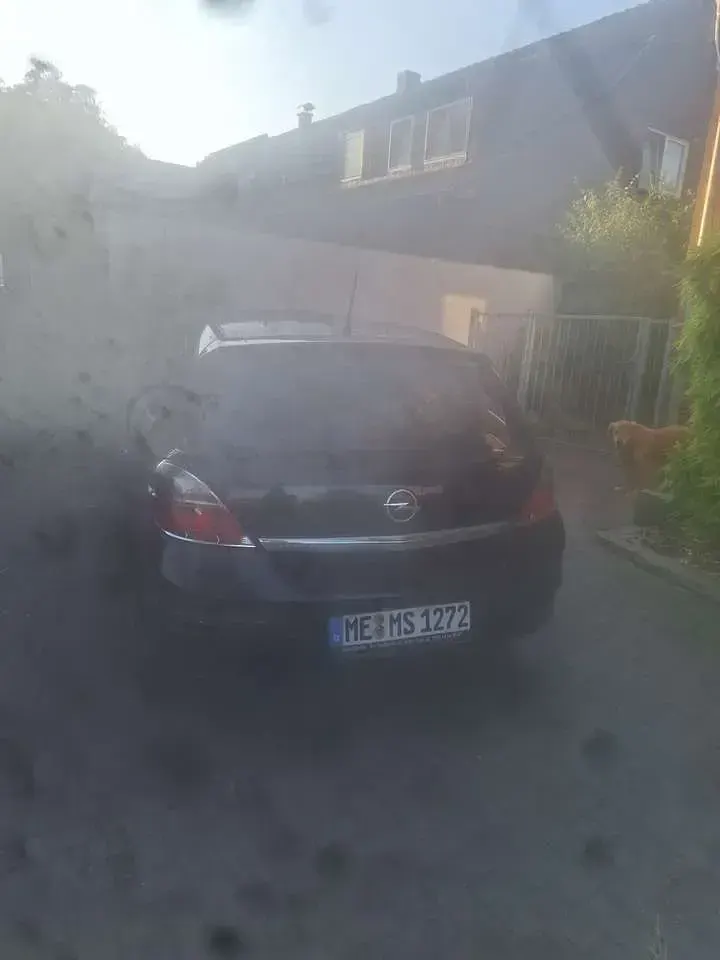 Gebraucht Opel Astra Edition 116 PS (85 kW) 2008 Schwarz Limousine