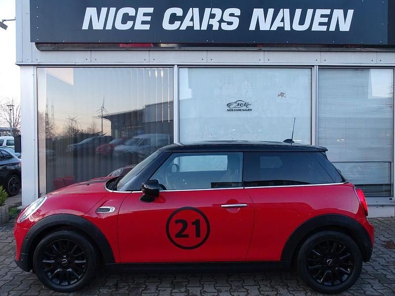 Gebraucht Mini Cooper 136 PS (100 kW) 2020 Rot Kleinwagen