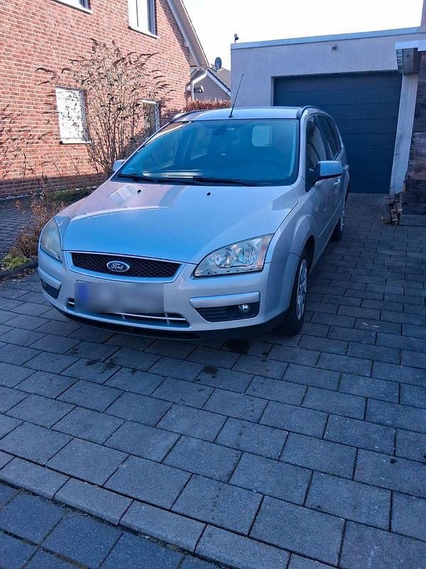 Silber Gebraucht 2007 Ford Focus Style Kombi | 2.850 € (Fairer Preis) - Bild 1/4