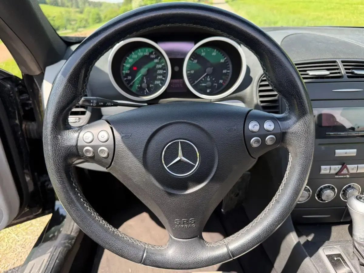 Gebraucht Mercedes SLK350 272 PS (200 kW) 2005 Schwarz Cabrio